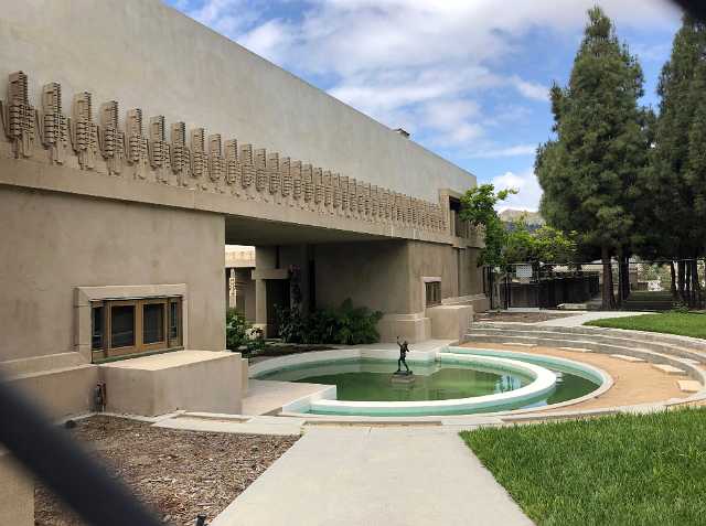 Hollyhock House