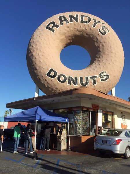 Randy's Donuts!