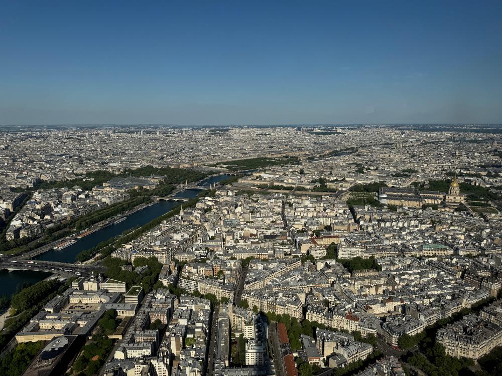 Looking Up the Seine