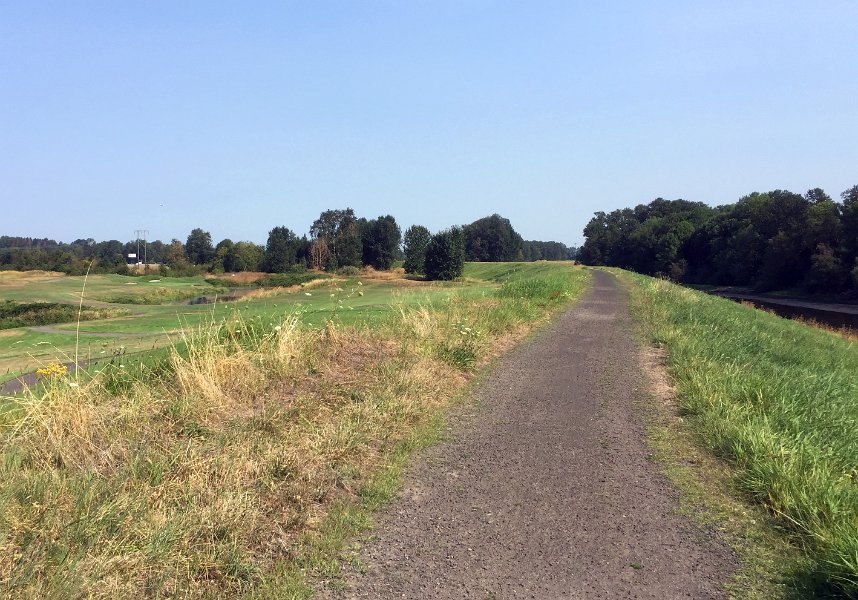 Trail To Kelley Point